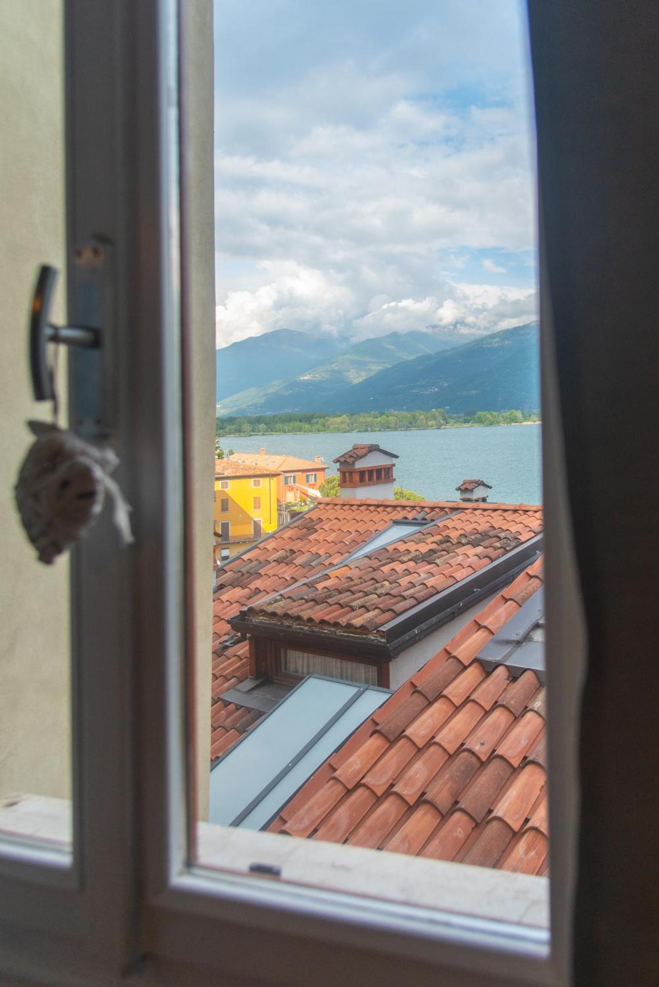 Tra Il Borgo E Il Lago Ловере Экстерьер фото